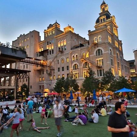 Private Hot Tub3Bd2Ba 2 Miles To Sa River Walk San Antonio Eksteriør billede